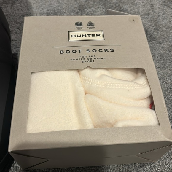 Women’s size 8 hunter boots with inserts. Never worn outside. - Picture 3 of 4